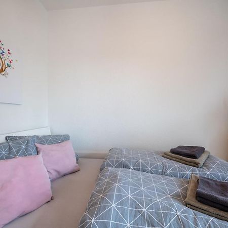 Moderne Eg-Wohnung In Sudenburg Mit Parkplatz, Top Anbindung Magdeburgo Exterior foto